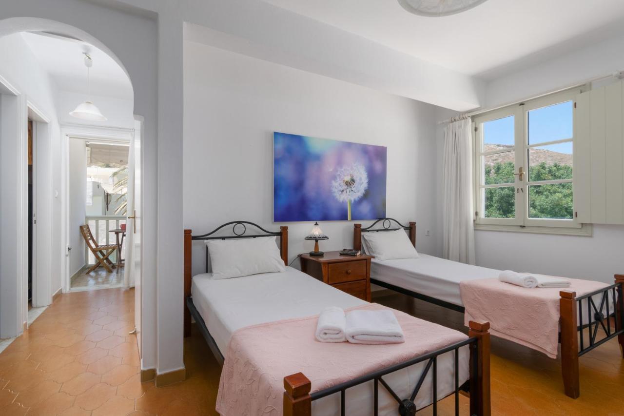 Areti'S Milos Guesthouses Adamantas  Luaran gambar