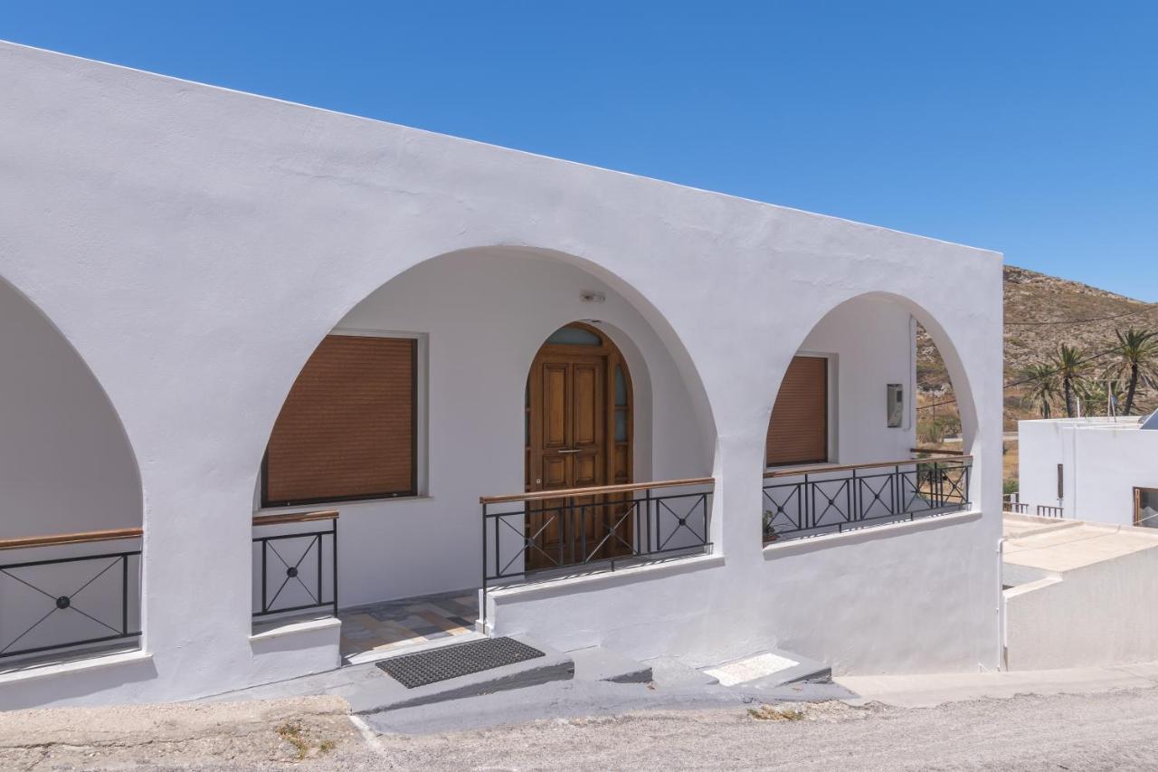 Areti'S Milos Guesthouses Adamantas  Luaran gambar