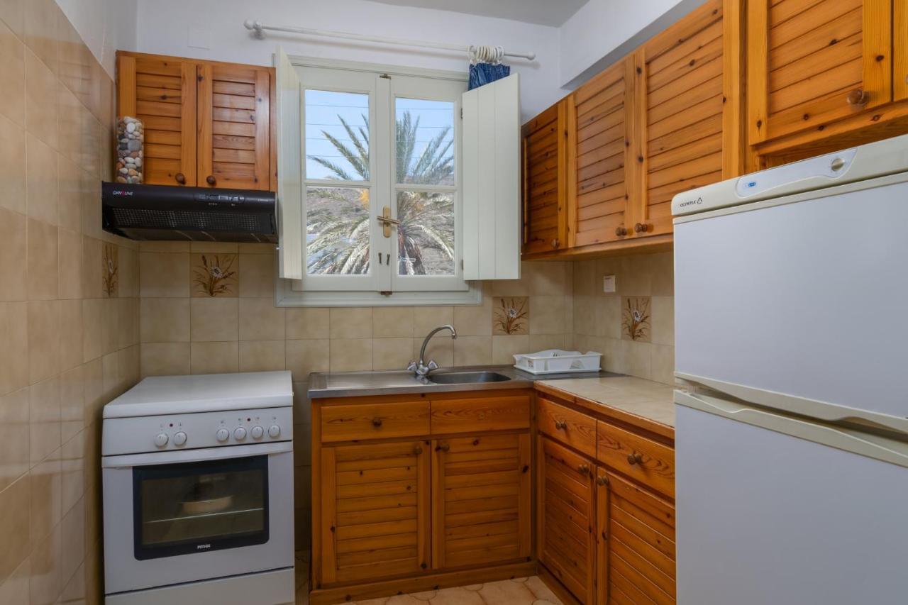 Areti'S Milos Guesthouses Adamantas  Luaran gambar