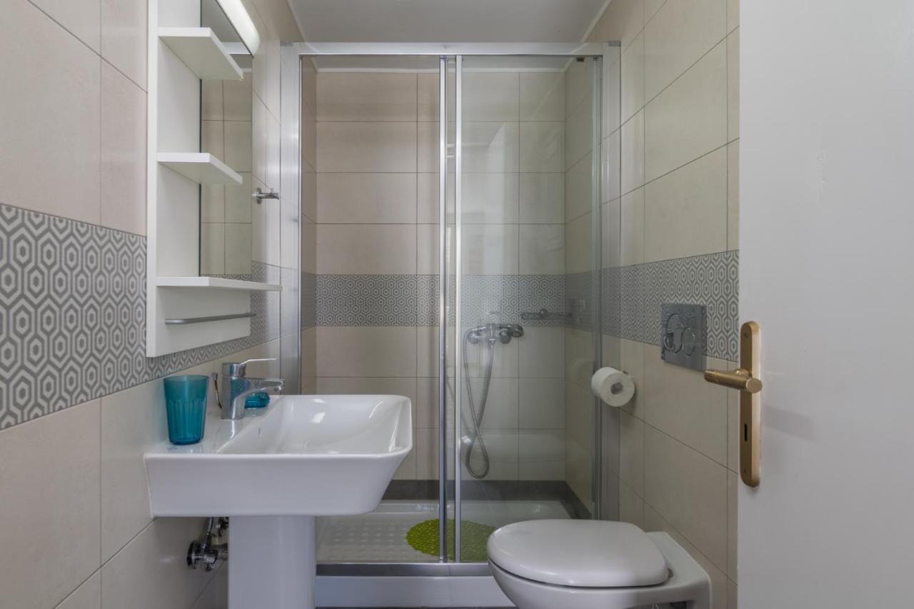 Areti'S Milos Guesthouses Adamantas  Luaran gambar