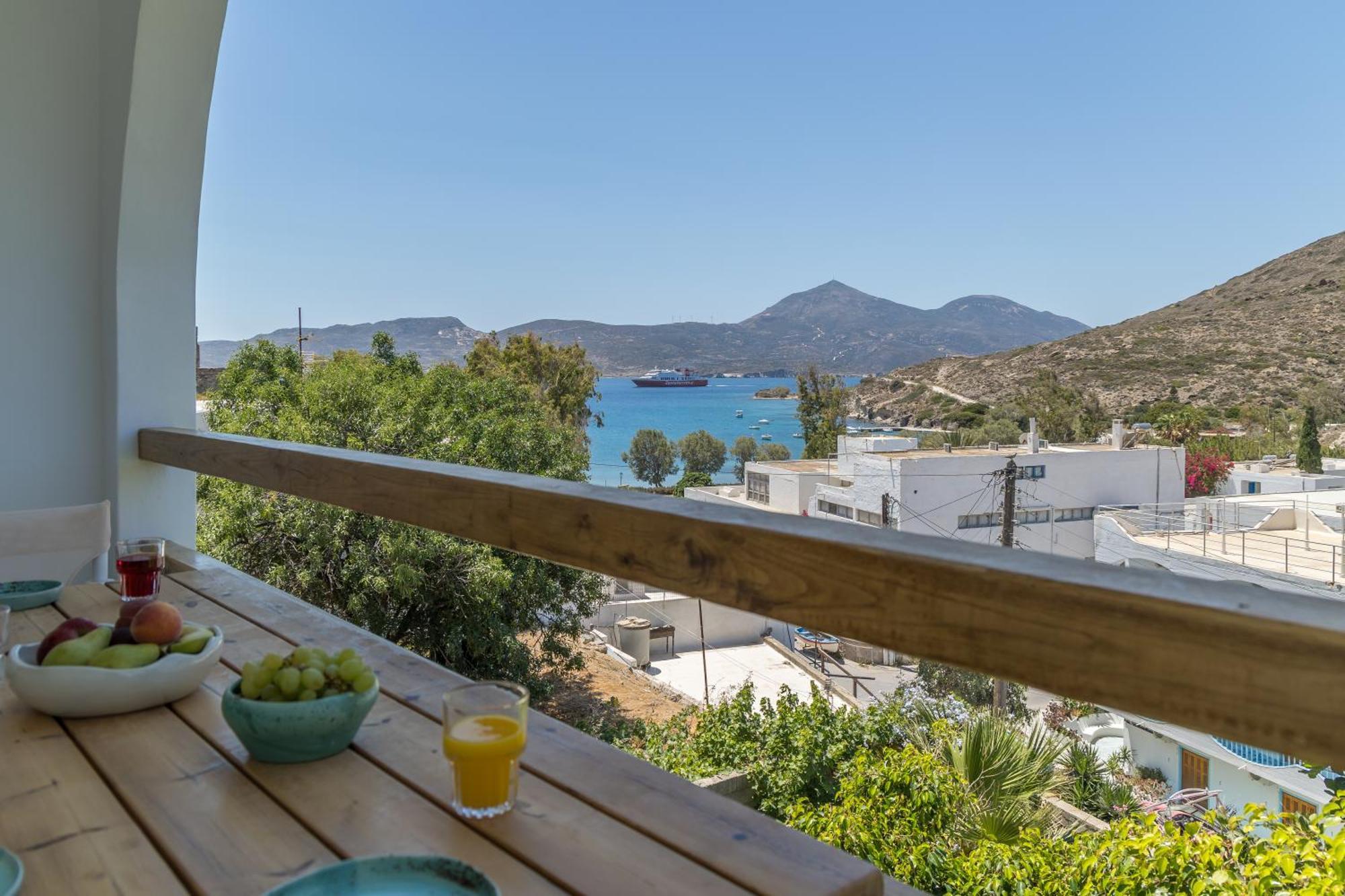 Areti'S Milos Guesthouses Adamantas  Luaran gambar