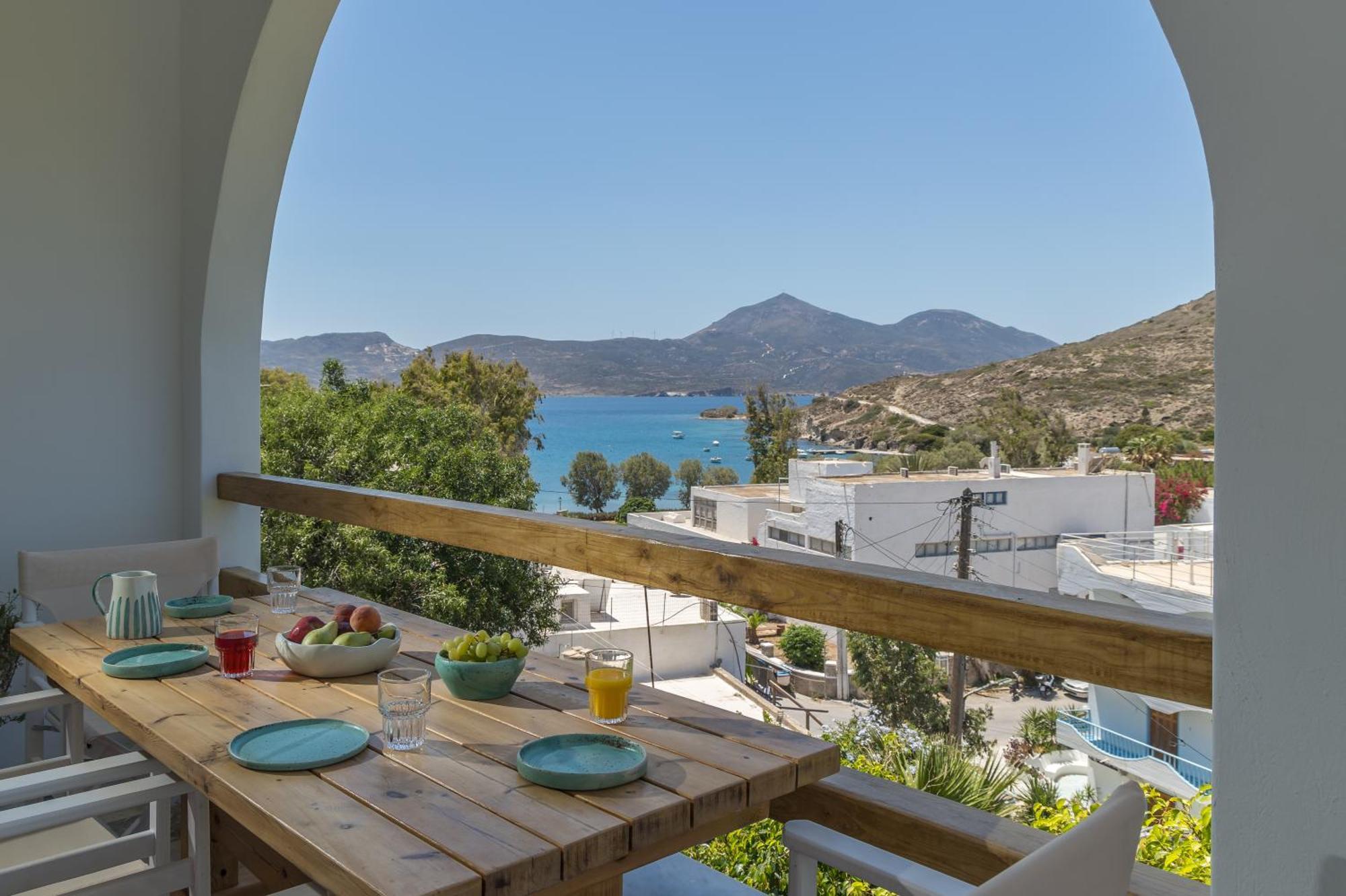 Areti'S Milos Guesthouses Adamantas  Luaran gambar